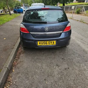 Vauxhall Astra 2006 hatchback manual 1.6 - Image 5