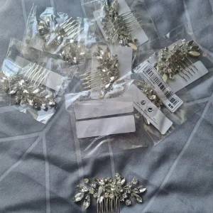 Wedding accessories - Image 4