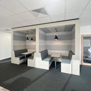 Open plan office space for 15 people in Signature Cobalt - Image 3