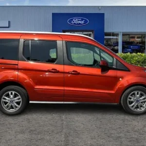 2022 Ford Tourneo Connect 1.5 EcoBlue 120 Titanium 5dr Powershift AUTO Estate Diesel Automatic - Image 3
