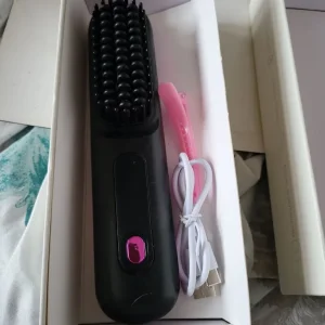 Hair straightener brush