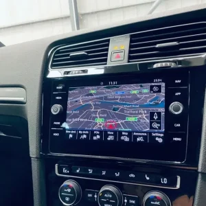 VW Golf 1.4 TSI GTE Hybrid 5-door 2018 - Image 3