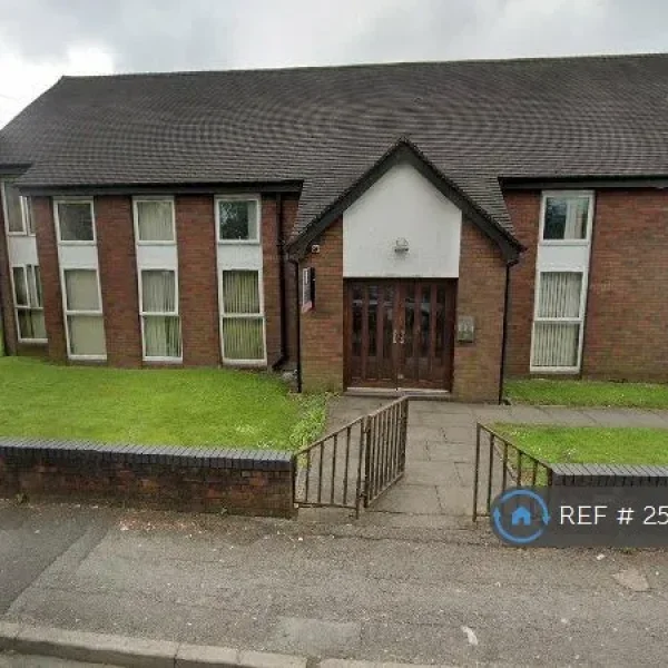 1 bedroom flat in High Street Knutton