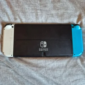 Nintendo Switch OLED with a bunch of rare games - Image 3