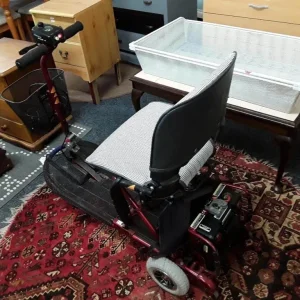 Ultra Lite Mobility Scooter – Works on Flat Ground, Needs Motor Fix - Image 2