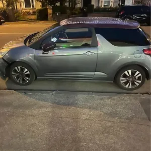 Citroen DS3 2010 manual hatchback 1598cc 3-door - Image 4