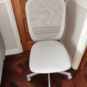 Beige office chair - Image 2