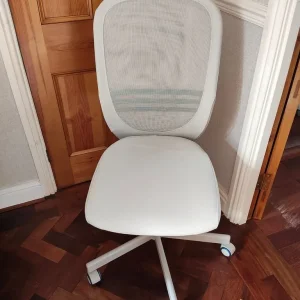 Beige office chair - Image 7