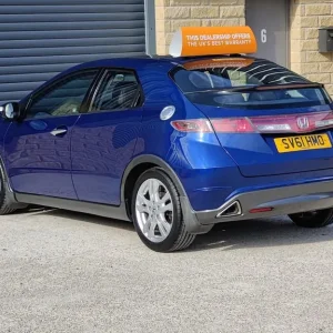 2011 Honda Civic 1.8 i-VTEC ES 5-door Hatchback Manual - Image 7