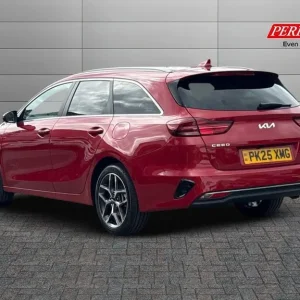 2025 Kia Ceed 1.5T GDi ISG 138 3-door Estate Petrol Manual - Image 2
