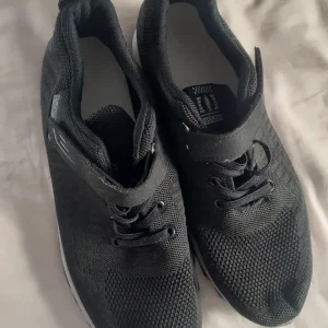 Mens trainers