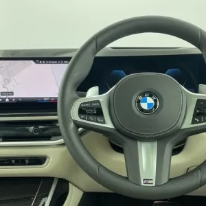 2025 BMW X7 xDrive40i M Sport 5-door Estate - Image 5