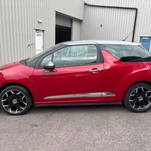 Citroen DS3 2014 3-door hatchback manual - Image 3