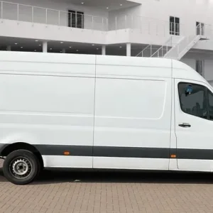 Mercedes-Benz Sprinter 315 CDI 150 L3H2 Progressive LWB High Roof RWD - Image 4
