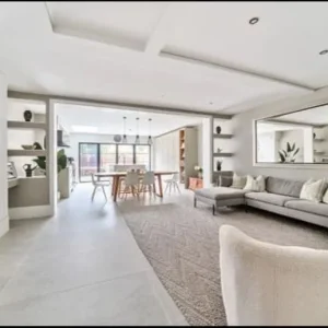 4 bed 4 bath house in church-crookham, Fleet - Image 2