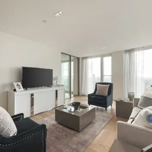 3 bedroom flat in Upper Ground, Wareham, Dorset (3 bed) - Image 2