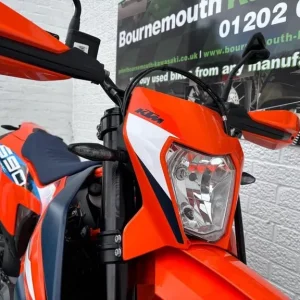 2024 KTM 690 SMC R X-Ring Euro 5 - Image 4