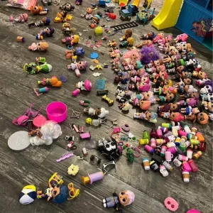 Huge LOL Bundle - Image 4