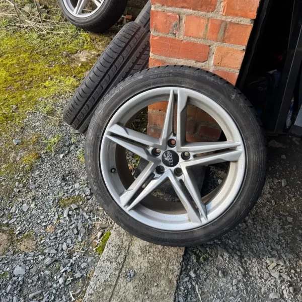 Audi A5 18-inch wheels