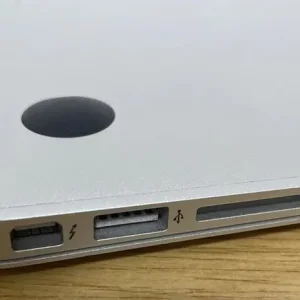 Apple MacBook Air 13-inch 2017 - Image 4