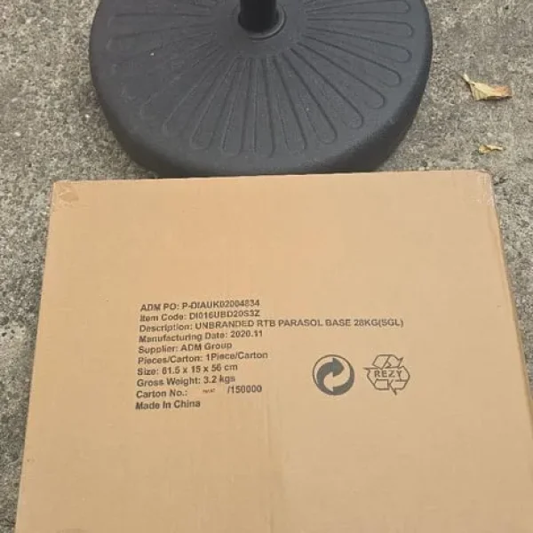 10 x brand new parasol base