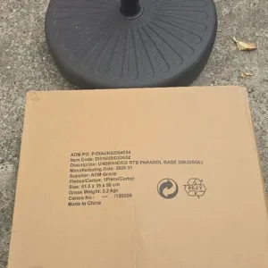 10 x brand new parasol base