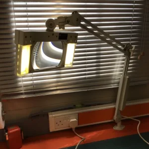 Luxo laboratory grade illuminated magnifier - Image 2