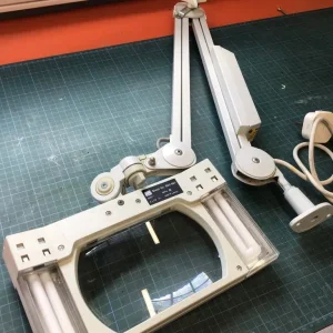 Luxo laboratory grade illuminated magnifier - Image 4