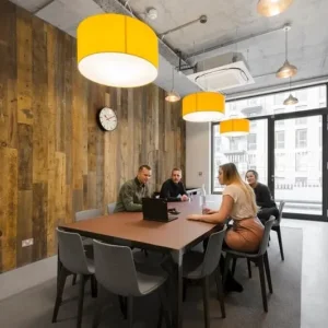Office spaces for 7 to 55 desks - Image 3