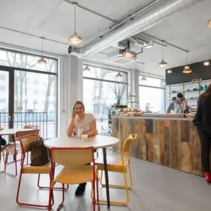 Office spaces for 7 to 55 desks - Image 5