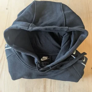 Nike Black Hoodie with Swoosh Logo Tape, Men's Size Large - Image 6