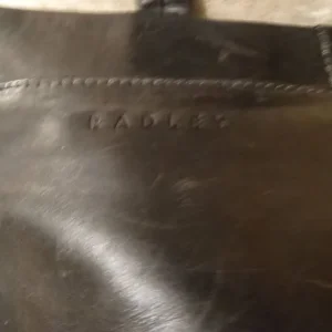 Radley black leather handbag with stitched detail - Image 4