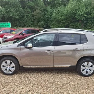 2015 Peugeot 2008 1.6 e-HDi Allure SUV 5dr Diesel EGC Euro 5 (s/s) (92 ps) - Image 7