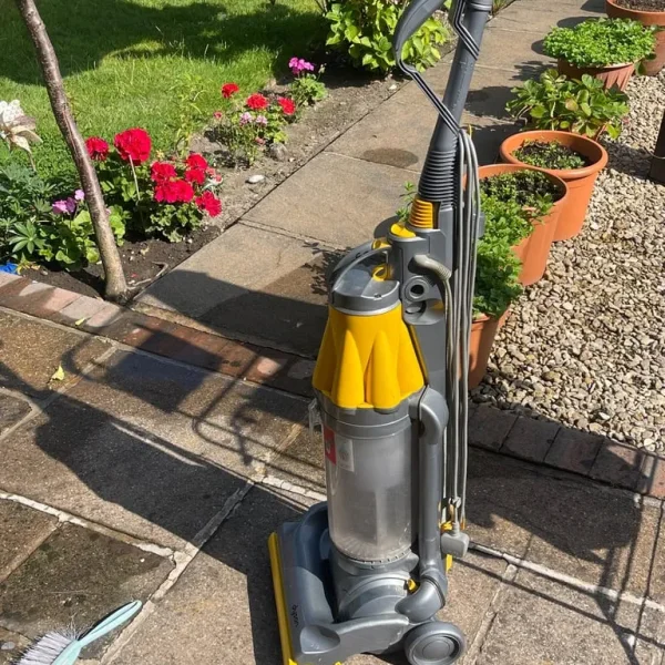 vacuum dyson