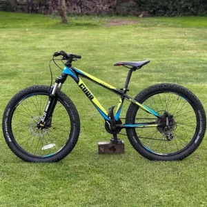 Cuda CP24M Kids MTB with front suspension and disc brakes - Image 2