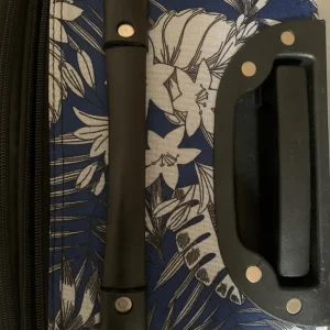 Blue and white flower suitcase - Image 3