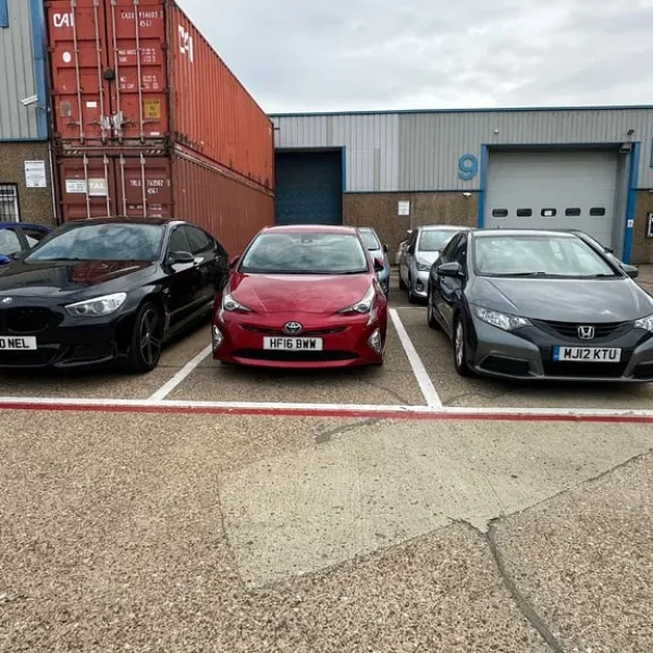 15-car storage space