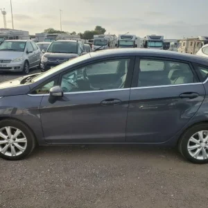 Ford Fiesta 1.4 TDCi Zetec 2011 - Image 6