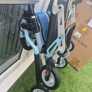 Lught weight wheelchair - Image 5