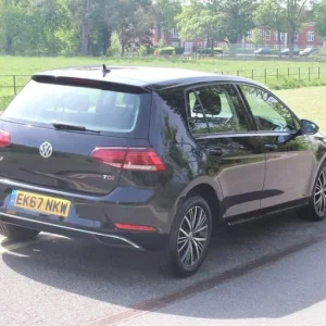 2017 Volkswagen Golf SE TDI BlueMotion Hatchback - Image 7