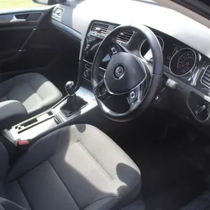 2017 Volkswagen Golf SE TDI BlueMotion Hatchback - Image 8