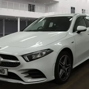 2021 Mercedes-Benz A-Class 1.3 A250e Plug-in Hybrid Hatchback - Image 4