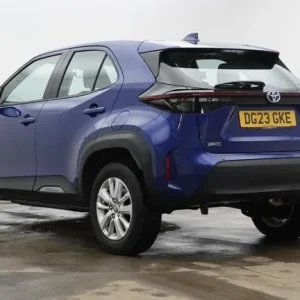 2023 Toyota Yaris Cross 1.5L Hybrid Icon Trim - Image 2