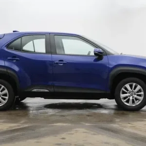 2023 Toyota Yaris Cross 1.5L Hybrid Icon Trim - Image 3
