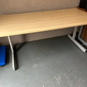 Office desk - Image 2