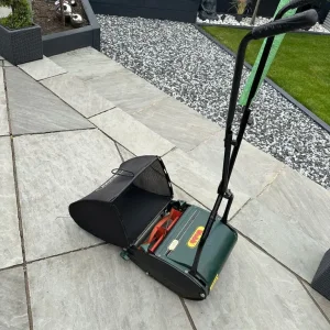 Webb 12R Cylinder mower - Image 2