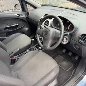 2009 Vauxhall Corsa 1.2 5-door hatchback - Image 8