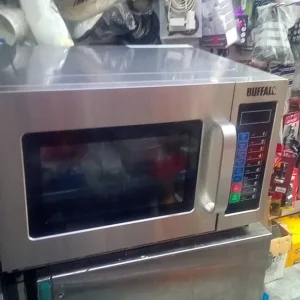 Commercial microwave - Image 2