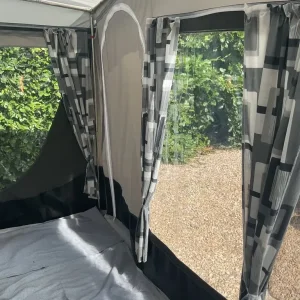 Caravan awning, two years old - Image 4