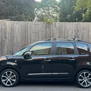 2016 Citroen C3 Picasso 1.2 PureTech Platinum MPV - Image 6